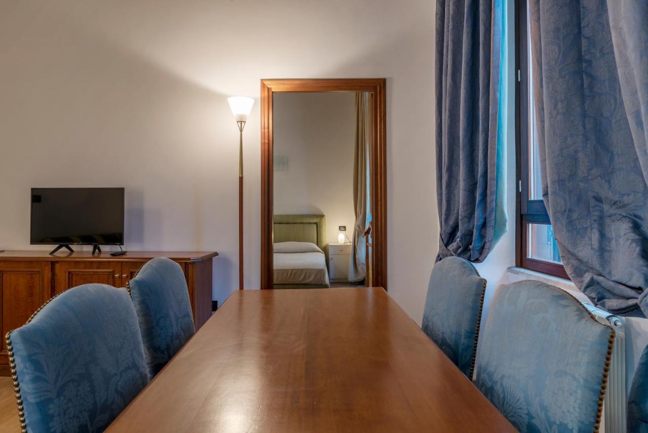 Piazza Di Spagna Elegant Apartment Rzym Zewnętrze zdjęcie